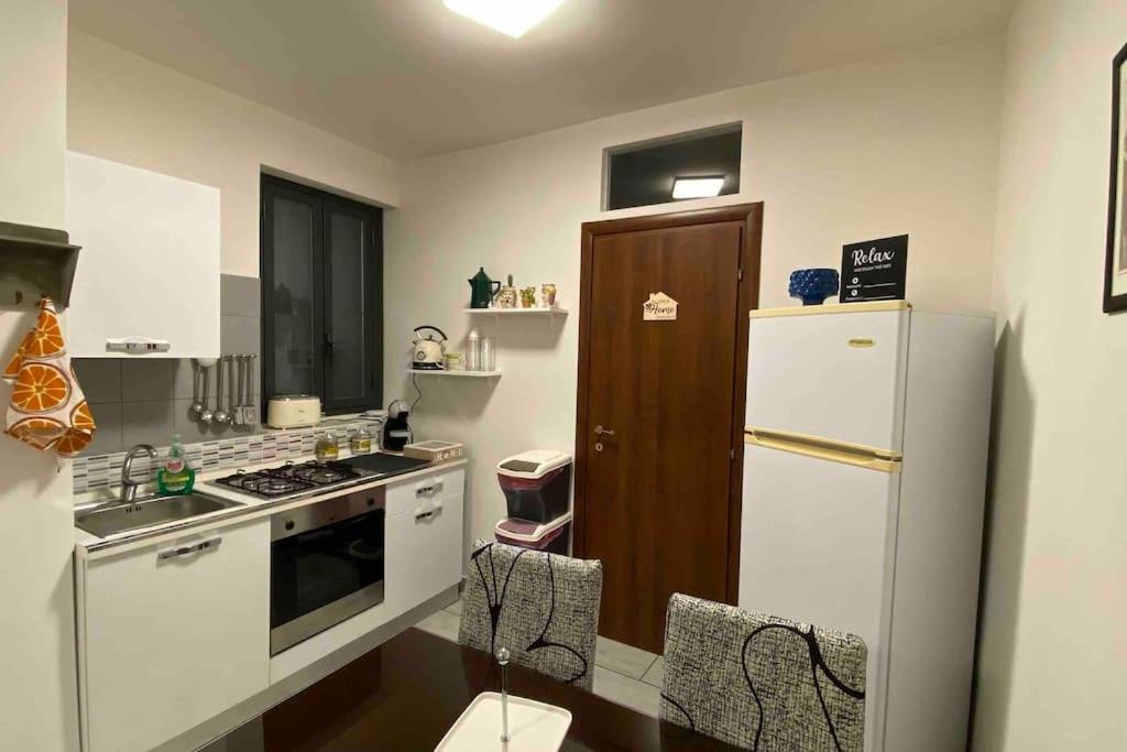 Sweet Home Apartment City Center Катанія Екстер'єр фото